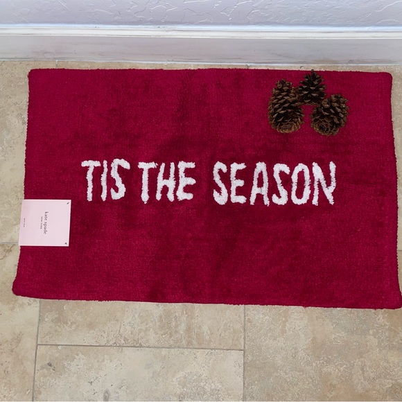 New! Kate Spade ‘Tis The Season’ Holiday Graphic Cotton Accent Rug 21”x34”♥️ - Picture 2 of 7